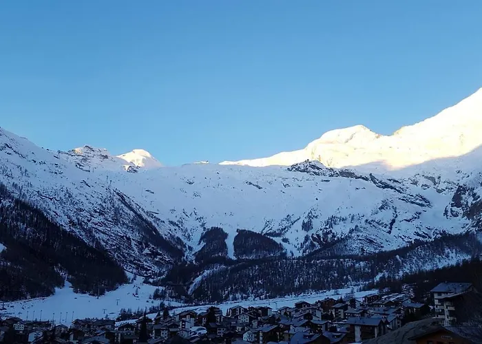 酒店 Europa 萨斯费