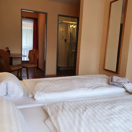 Europa Hotell 2*