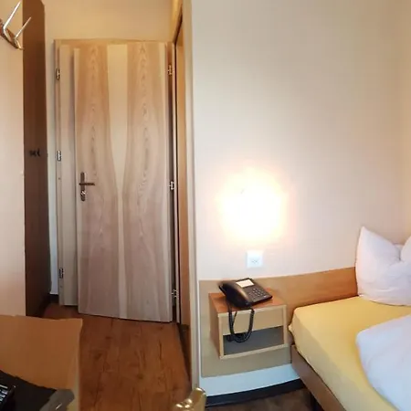 Hotell Europa 2*