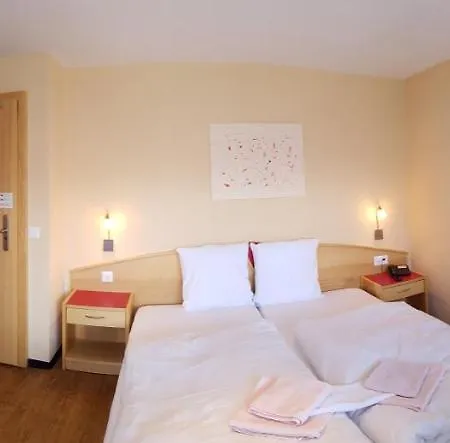 Hotel Europa - Kein Personenaufzug - No Elevator
