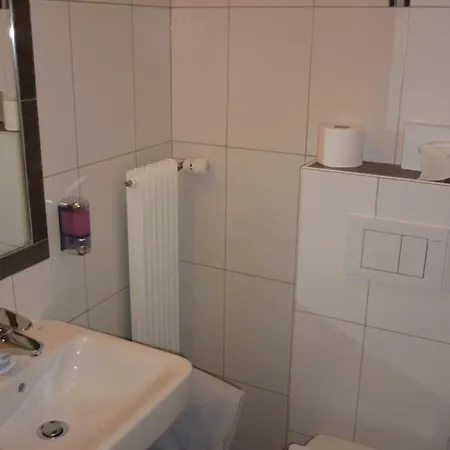 Europa - Kein Personenaufzug - No Elevator